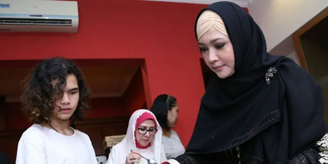 So Sweet, Dul Beri Maia Bunga di Momen Mother's Day Kemarin