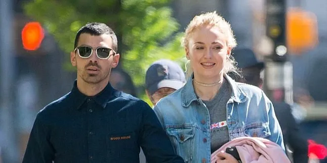 So Sweet, Inikah Bukti Joe Jonas dan Sophie Turner Siap Berkomitmen?