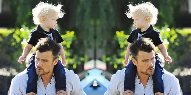 So Sweet! Saat Josh Duhamel Bonceng Anaknya Naik Sepeda So Sweet! Saat Josh Duhamel Bonceng Anaknya Naik Sepeda