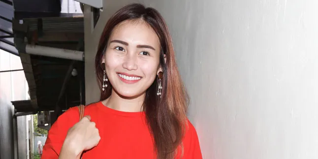 Soal Enji, Ayu Ting Ting: Untung Dulu Saya Nggak Mati Bunuh Diri Soal Enji, Ayu Ting Ting: Untung Dulu Saya Nggak Mati Bunuh Diri