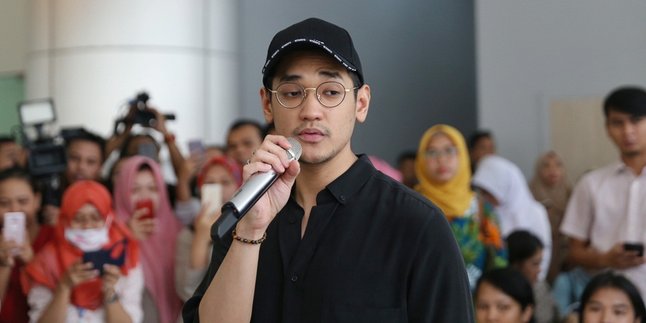 Soal Gaya Berbusananya Dulu, Afgan: Nggak Bisa Gaya