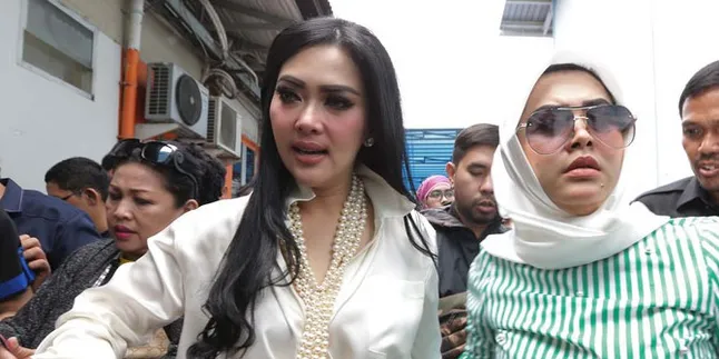 Soal Kecantikan, Syahrini Ogah Hamburkan Uang Untuk Yang Tak Berfaedah