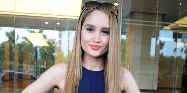 Soal Pacar, Cinta Laura : Belum Pernah Ketemu Cowok Sebaik Dia Soal Pacar, Cinta Laura : Belum Pernah Ketemu Cowok Sebaik Dia