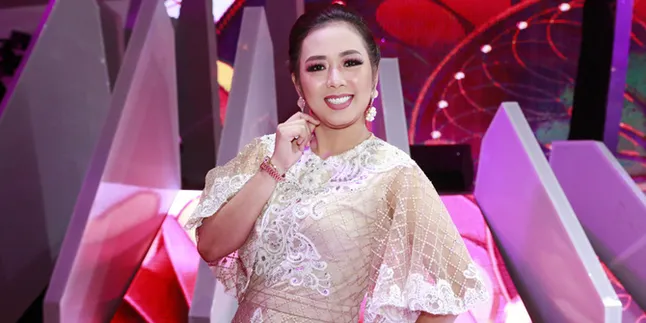 Soimah Kembali Mencak-Mencak di Panggung DA Asia 4, Ini Alasannya Soimah Kembali Mencak-Mencak di Panggung DA Asia 4, Ini Alasannya