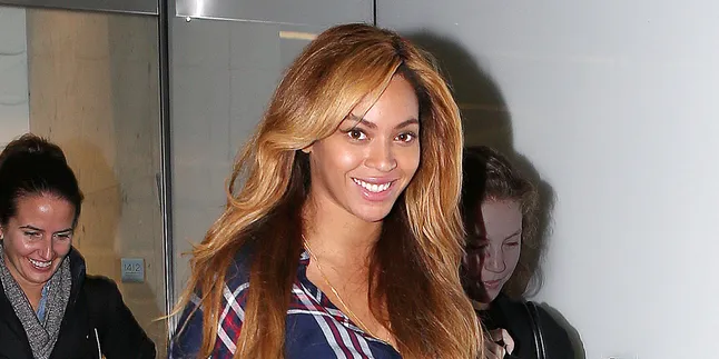 Solange Resmi Menikah, Akhirnya Beyonce Knowles Punya Adik Ipar! Solange Resmi Menikah, Akhirnya Beyonce Knowles Punya Adik Ipar!