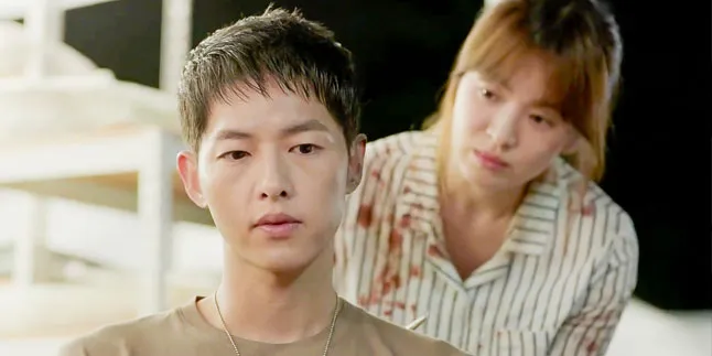 Song Joong Ki & Song Hye Gyo Absen Dari Konser 'DOTS' Song Joong Ki & Song Hye Gyo Absen Dari Konser 'DOTS'