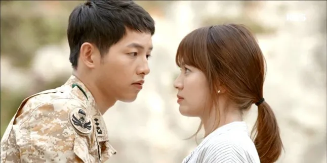 Song Joong Ki Buka Suara Soal Gosip Pacaran Dengan Song Hye Gyo Song Joong Ki Buka Suara Soal Gosip Pacaran Dengan Song Hye Gyo