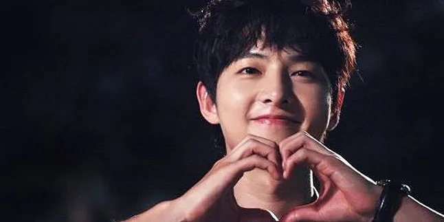 Song Joong Ki Menangis Saat Gelar Fan Meeting Terakhir Song Joong Ki Menangis Saat Gelar Fan Meeting Terakhir