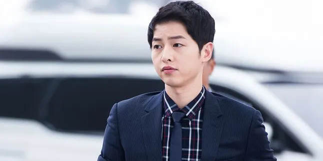 Song Joong Ki Ungkap Alasan Menangis di '2017 KBS Drama Awards'