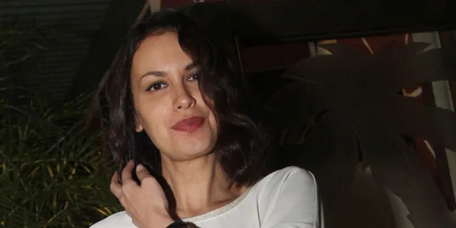 Sophia Latjuba Sebar Meme Kocak Sisa Mayweather Vs Pacman Sophia Latjuba Sebar Meme Kocak Sisa Mayweather Vs Pacman
