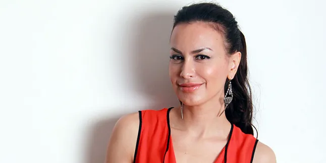 Sophia Mueller: Ariel Orangnya Sangat Gampang Disukai Sophia Mueller: Ariel Orangnya Sangat Gampang Disukai