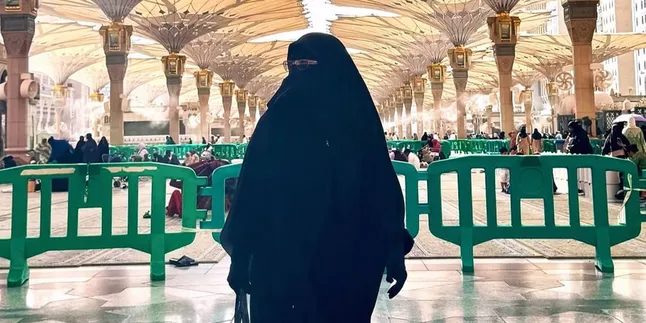 Soroti Poligami Inara Rusli, Umi Pipik Beri Peringatan Keras