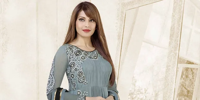Sosialita Abis! Ultah, Bipasha Basu Puaskan Diri Dengan Shopping Sosialita Abis! Ultah, Bipasha Basu Puaskan Diri Dengan Shopping
