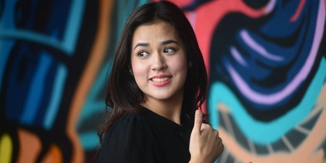 Sosok Chrisye di Mata si Cantik Raisa, 'Timeless'!