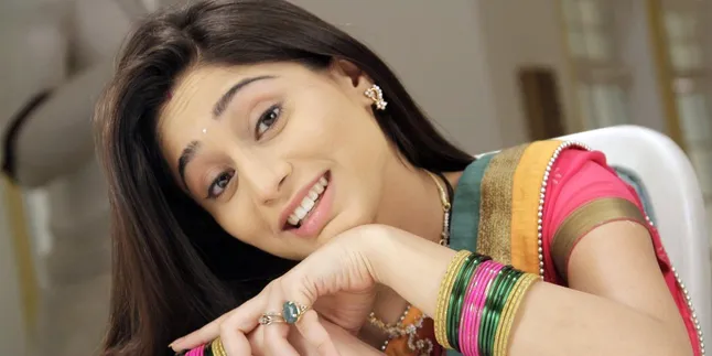 Soumya Seth Sudah Tak Sabar Bertemu Dengan Fans Indonesia Soumya Seth Sudah Tak Sabar Bertemu Dengan Fans Indonesia