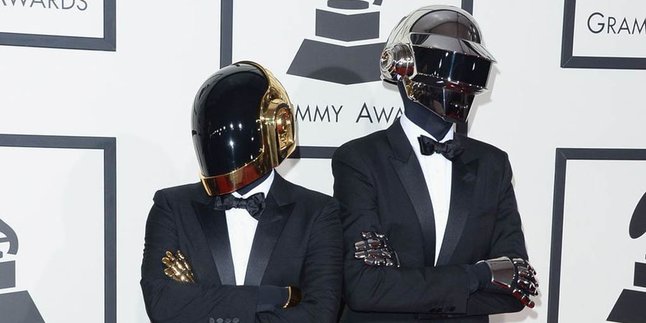 Spektakuler di Grammy, Daft Punk Dituntut Jutaan Penggemarnya!