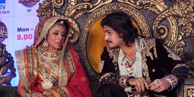 Spoiler 'Jodha Akbar': Tak Kunjung Temukan Jalal, Jodha Putus Asa Spoiler 'Jodha Akbar': Tak Kunjung Temukan Jalal, Jodha Putus Asa
