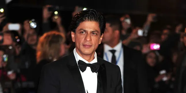 SRK: Kalau Tak Dapat Awards Dari 'FAN', Aku Bakal Nangis SRK: Kalau Tak Dapat Awards Dari 'FAN', Aku Bakal Nangis