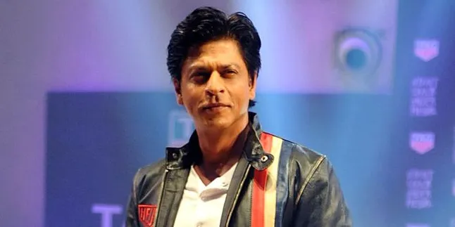 SRK Sambangi Universitas di LA, Aryan Khan Bakal Kuliah di Sana? SRK Sambangi Universitas di LA, Aryan Khan Bakal Kuliah di Sana?
