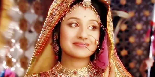 Sst, Paridhi Sharma Nggak Suka Barang Diskonan!
