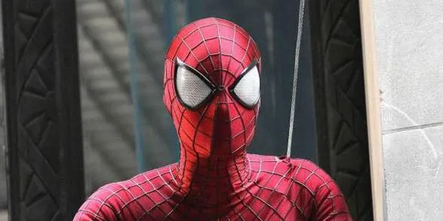 Stan Lee Tanggapi Isu Spider-Man Biseksual