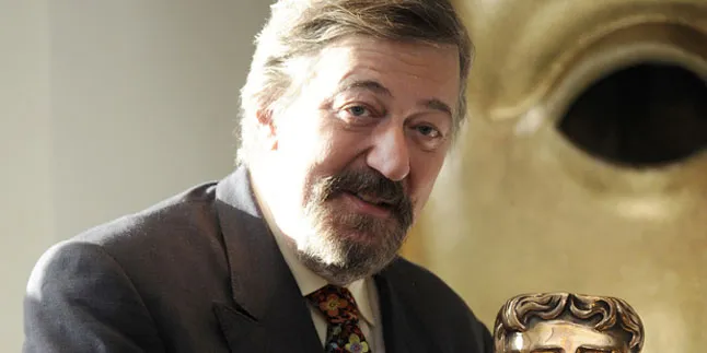 Stephen Fry Terpilih Jadi Host Ajang Penghargaan BAFTA