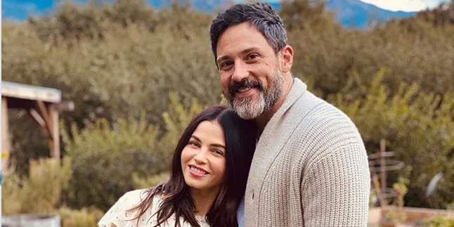 Steve Kazee Pamer Foto Baby Bump Jenna Dewan yang Makin Besar Steve Kazee Pamer Foto Baby Bump Jenna Dewan yang Makin Besar