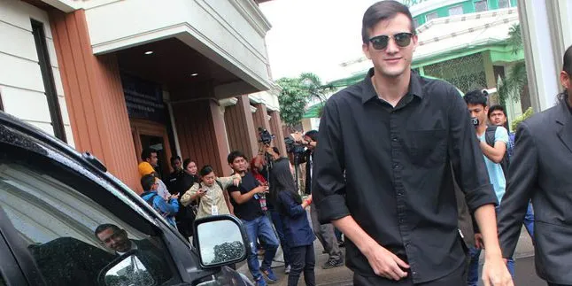 Stuart Collin Tak Ingin Anaknya Besar Tanpa Belaian Seorang Ayah