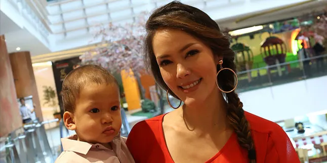 Suami Ajukan Cerai, Cathy Sharon Masih Berhubungan Baik Suami Ajukan Cerai, Cathy Sharon Masih Berhubungan Baik