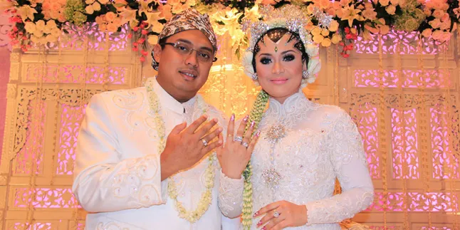 Suami Edies Adelia Menipu Hingga Rp 45 Miliar