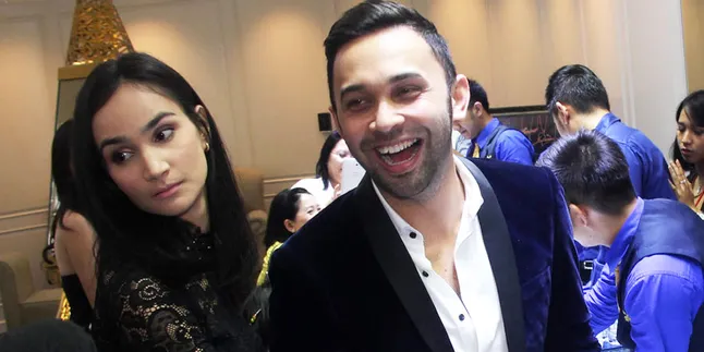 Suami Idaman, Teuku Zacky Manjakan Istri Dengan Berlian