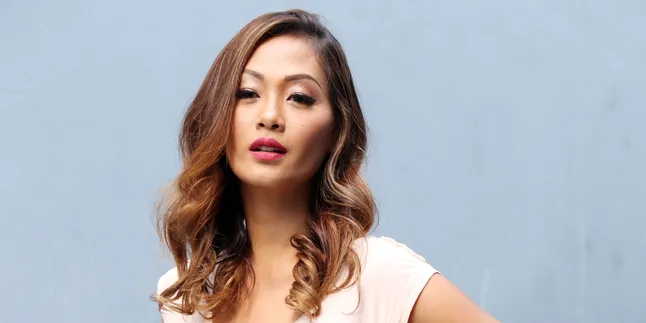 Suami Ingin Punya Enam Anak, Ini Kata Indah Kalalo