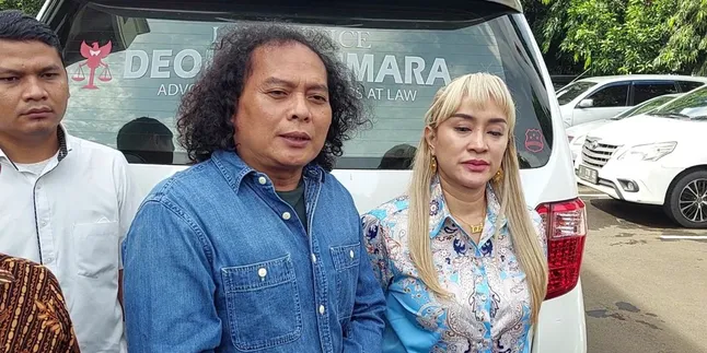 Suami Masih Dipenjara, Lia Ladysta Ingin Sidang Cerainya Diputus Secara Verstek Suami Masih Dipenjara, Lia Ladysta Ingin Sidang Cerainya Diputus Secara Verstek