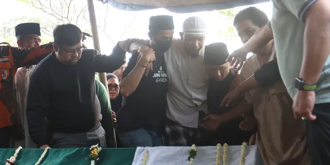 Husband Claims Mpok Alpa's Illness Has No Connection to Mystical Terror