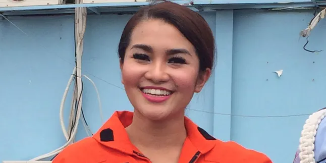 Suami Sering Dinas, Fitri Carlina Ungkap Rahasia Sukses LDR-an Suami Sering Dinas, Fitri Carlina Ungkap Rahasia Sukses LDR-an