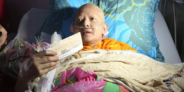 Suami Yana Zein Meninggal Setelah 5 Tahun Sakit Parkinson Suami Yana Zein Meninggal Setelah 5 Tahun Sakit Parkinson