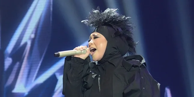 Suara Emas Melly Goeslaw Lantunkan Ayat Alquran, Banjir Pujian! Suara Emas Melly Goeslaw Lantunkan Ayat Alquran, Banjir Pujian!