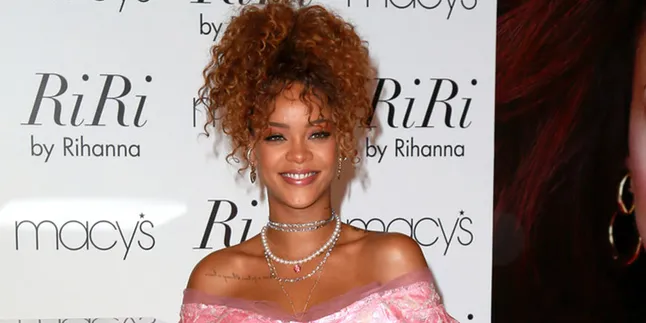 Sudah 1 Dekade Berkarya, Apa Ya Kejutan Dari Rihanna?