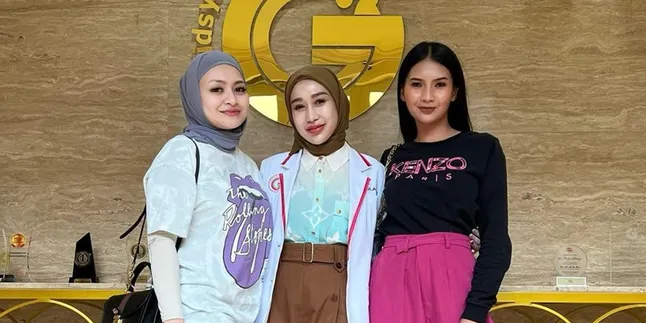 Sudah Cerai, Nathalie Holscher dan Sule Masih Perawatan di Lokasi yang Sama Sudah Cerai, Nathalie Holscher dan Sule Masih Perawatan di Lokasi yang Sama