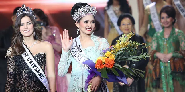 Sudah Diingatkan, Anindya Kusuma Putri Nekat Pakai Kaos Palu Arit