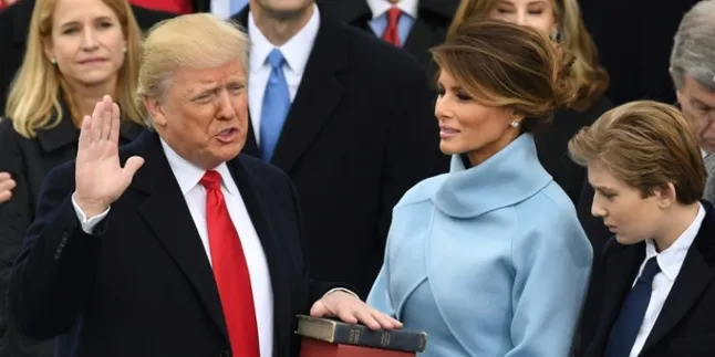 Sudah Dilantik, Donald Trump Resmi Jadi Presiden AS Ke-45