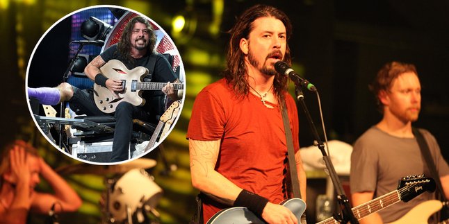 Sudah Gila, Dave Grohl Langsung Manggung Meski Kaki Masih Patah!