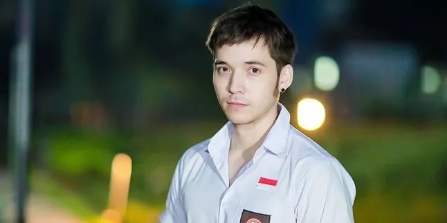 Sudah Jadi Ayah 4 Anak, Stefan William Disebut Masih Cocok Jadi Anak SMA Saat Pakai Seragam Sudah Jadi Ayah 4 Anak, Stefan William Disebut Masih Cocok Jadi Anak SMA Saat Pakai Seragam