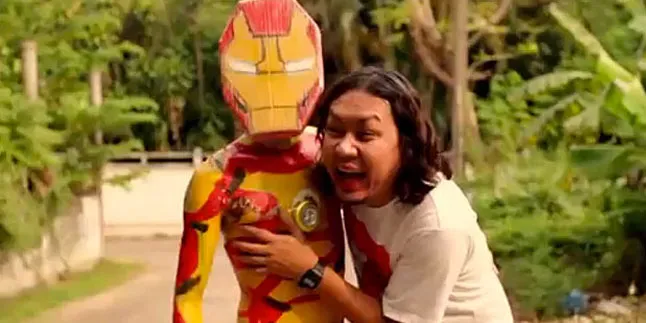 Sudah Lihat 'IRON MAN 3' Budget Rendah Buatan Thailand Ini?