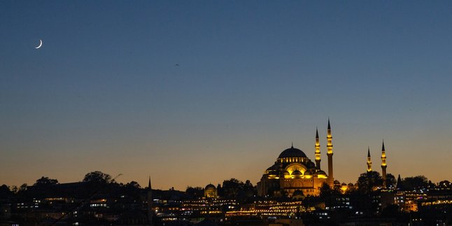 Sudah Masuk 10 Hari Terakhir Ramadan, Ini 4 Ciri Malam Lailatul Qadar Menurut Hadis Rasulullah SAW