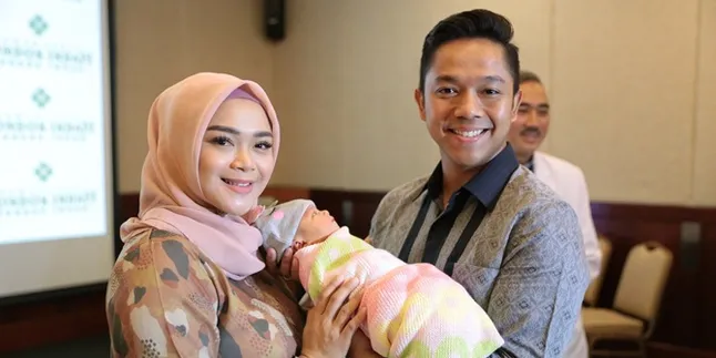 Sudah Melahirkan, Sheza Idris Siap Kembali ke Dunia Entertain?