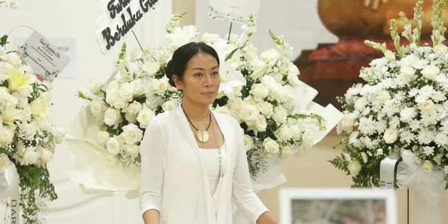 Sudah Mulai Bisa Ikhlas, Dee Lestari dan Anak-anaknya Sudah Siapkan Mental Untuk Kehilangan Reza Gunawan