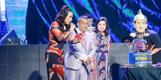 Sudah Tak Muda Lagi, Hotman Paris Jaga Kesehatan di Usia 64 Tahun Sudah Tak Muda Lagi, Hotman Paris Jaga Kesehatan di Usia 64 Tahun