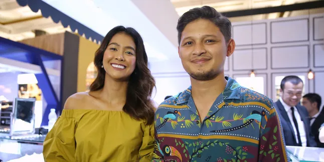 Sudah Tentukan Cincin, Syamsir Alam dan Bunga Jelita Dambakan Pernikahan Sederhana