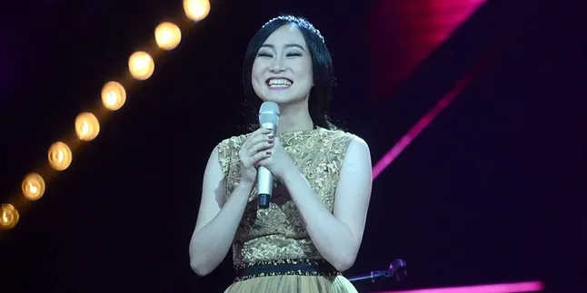 Sudah Tereliminasi, Angela July 'X Factor' Masuk Dapur Rekaman!